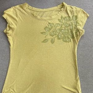 green t-shirt, flowers, sequins, size medium